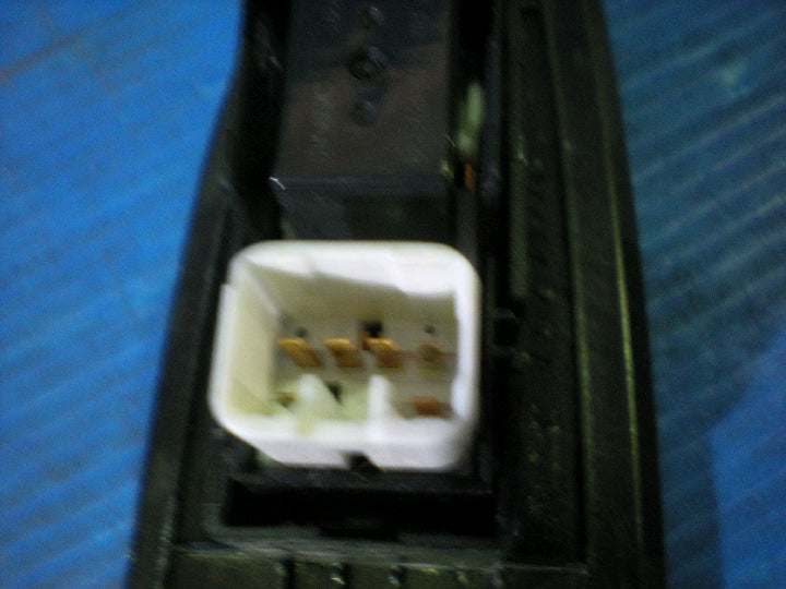 トヨタ/チェイサー/マークⅡ/クレスタ/100系/純正/リア右パワーウィンドスイッチ