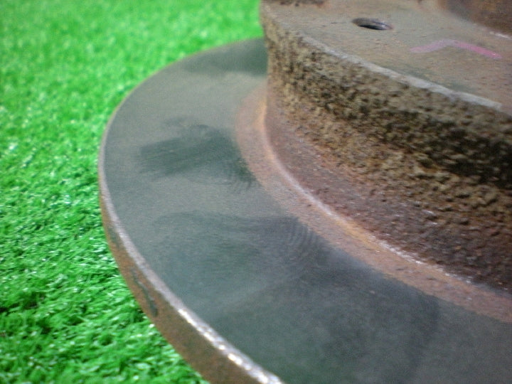 三菱/ミニキャブ/U62T/フロントディスクローター/ハブボルト付き/1枚のみ