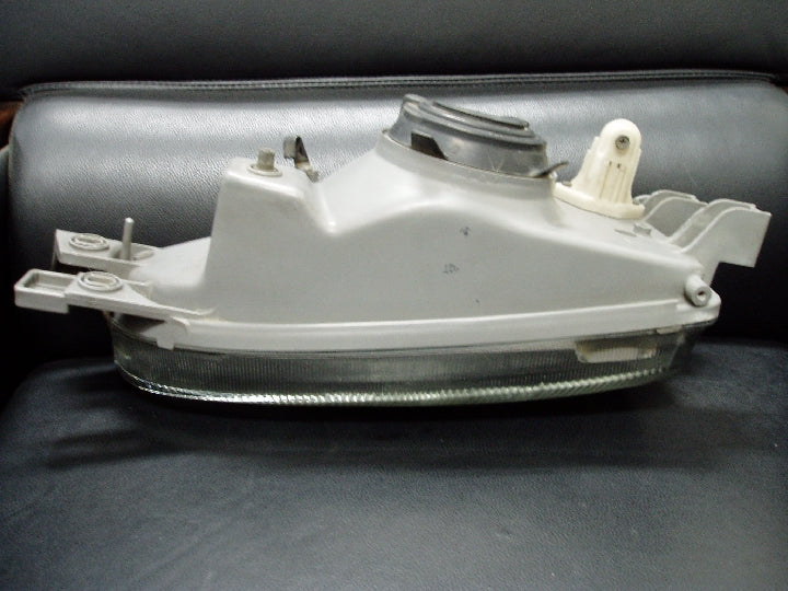 スバル/インプレッサ/GC8/左ライト