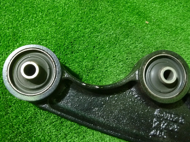 スズキ/ジムニー/JA12・22/フロント右トレーディングアーム