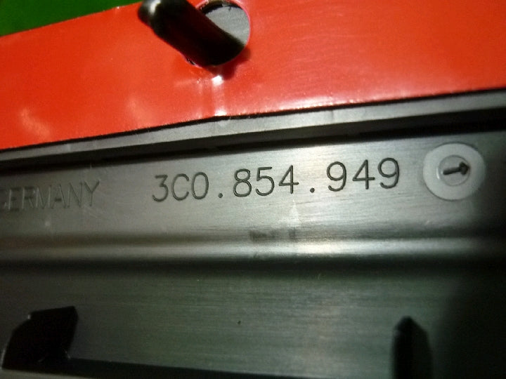 フォルクスワーゲン/パサート/3C系/プロテクションモールロアーパネル