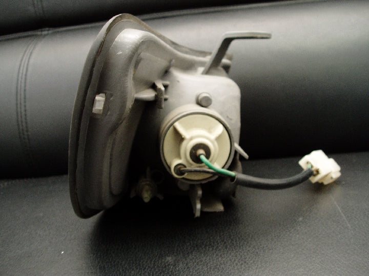 スバル/レガシイ/BF系/左クリアランスランプ