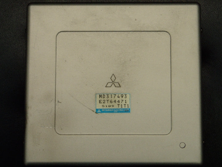 純正品番 MD317493