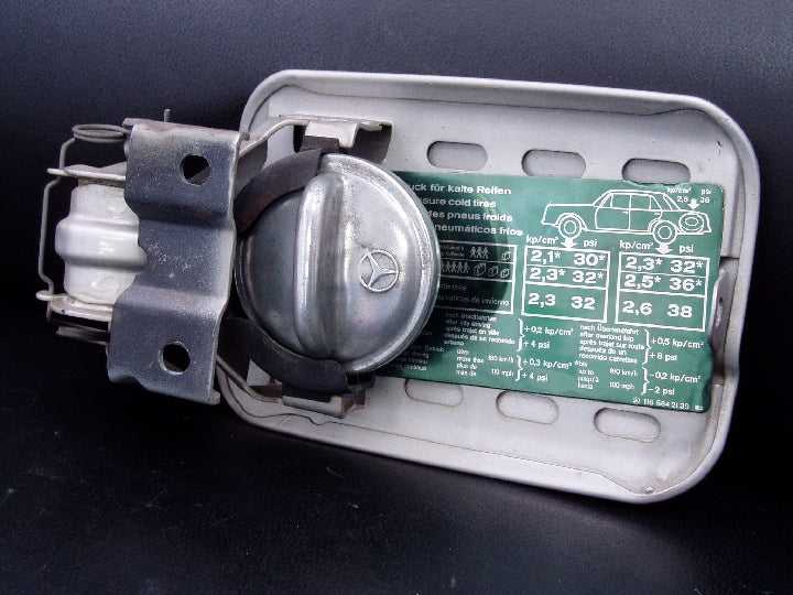 メルセデス・ベンツ/WDB123/2ドア/クーペ/フィラーリッド/フィラーキャップ/セット