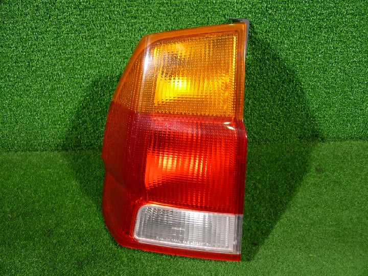 純正品番MR296607です。