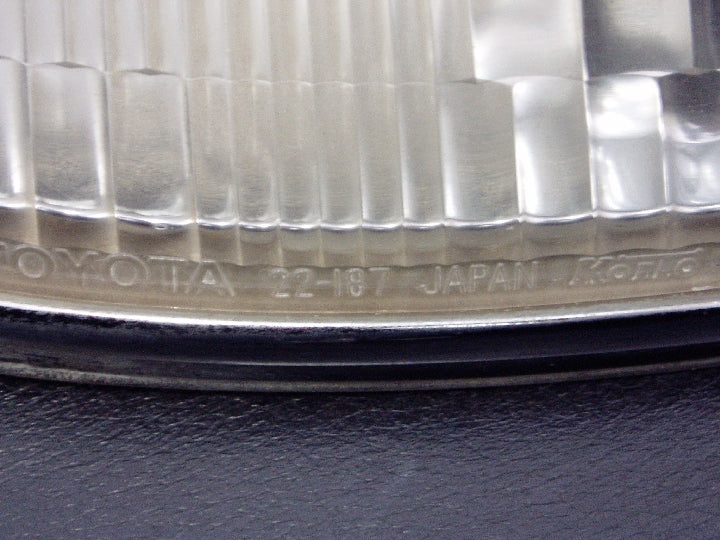TOYOTA 22-187 JAPAN KOITO 87 L