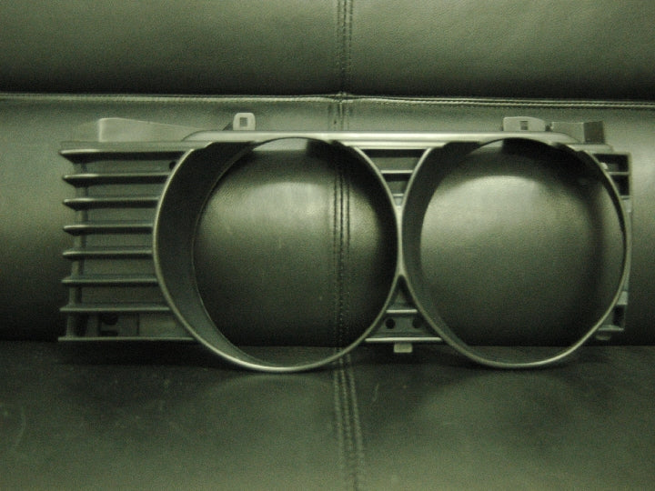 BMW/E-G50/750iL/ライトベゼル/左右セット