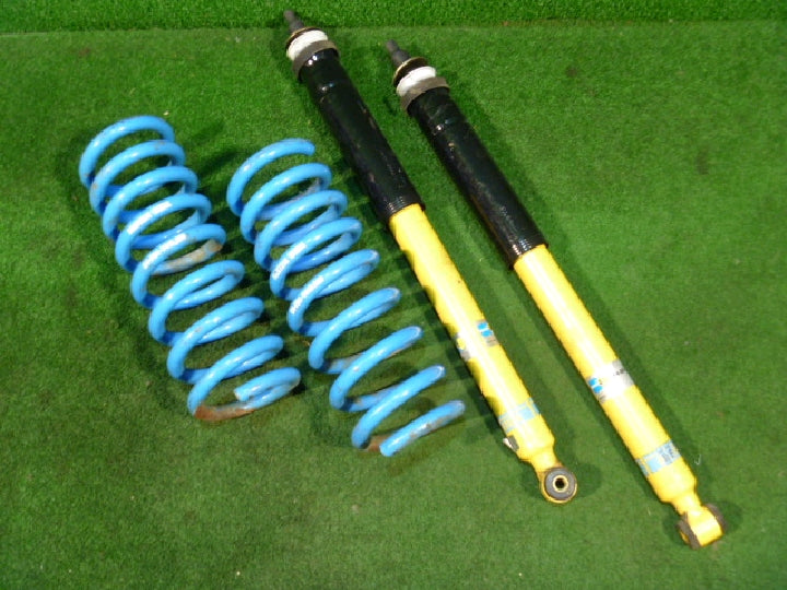 ショック記載番号:F4-BE3-6205-H0、サス記載番号:E4-FD1-Y448 A00