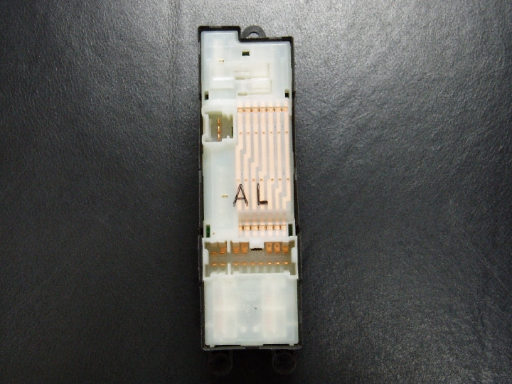 日産/プリメーラ/P12系/パワーウインドスイッチ