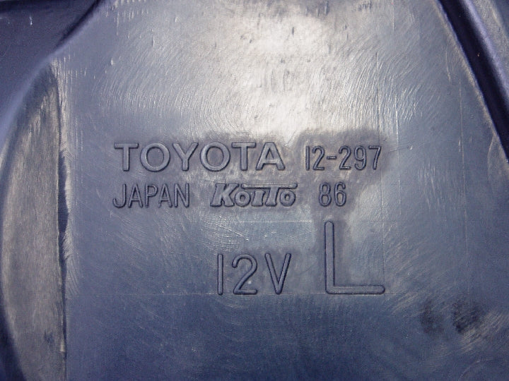 トヨタ/カローラ・レビン/AE91/左クリアランスランプ