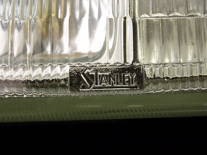 マツダ/カペラ/GD8S/左ヘッドランプ