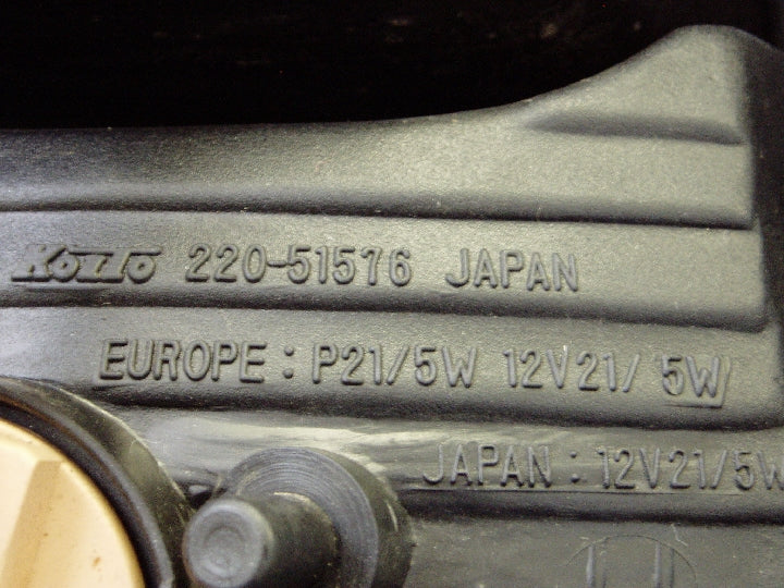 ダイハツ/ストーリア/M110S/右テールランプ