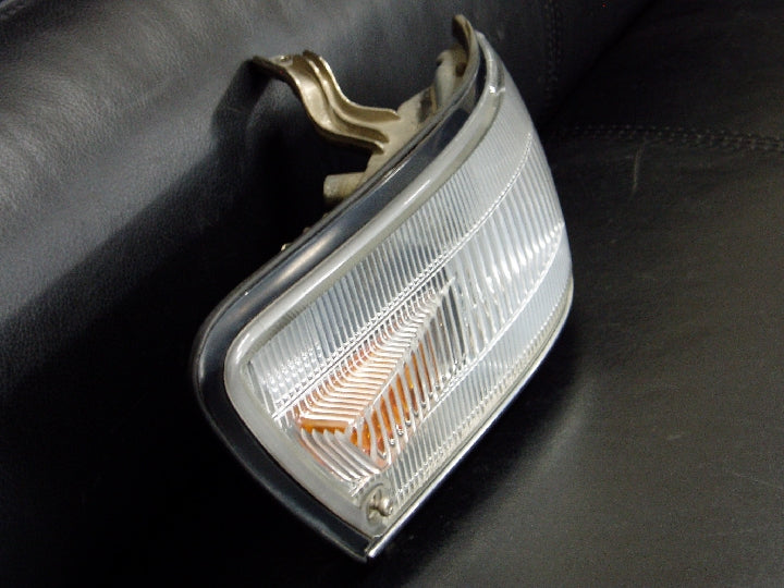 トヨタ/スプリンター/AE95/右クリアランスランプ