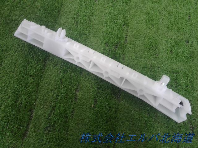 【代引不可】AD/Y12系/運転席側/ フロントバンパーサイドブラケット