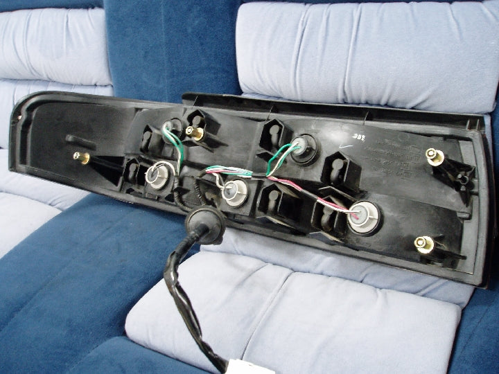 トヨタ/クレスタ/GX90/右テールランプ