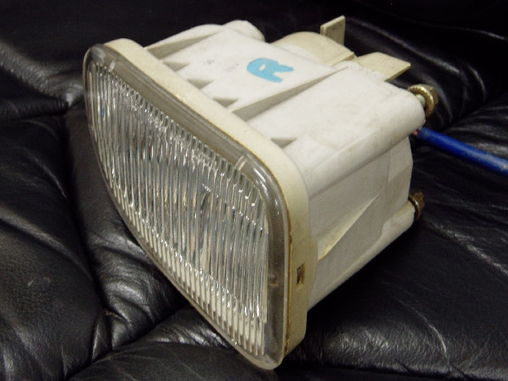 トヨタ/スターレット/EP85/右フォグランプ