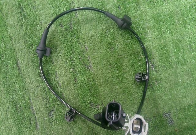 【代引不可】スイフト・ZC72,ZD72系・リヤ・ホイール・センサハーネス・スズキ純正