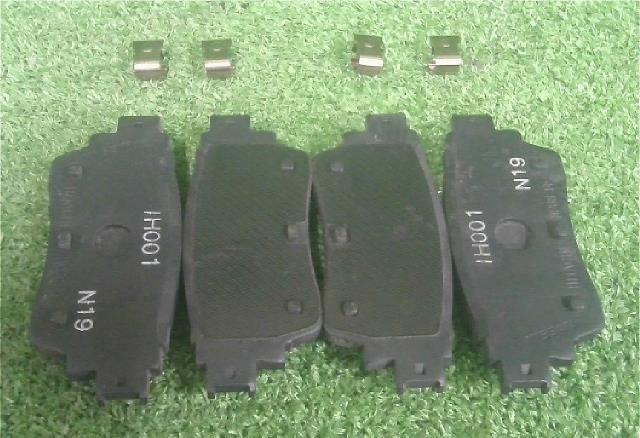 リアブレーキパッド・日産・スカイライン V37・アリア・FE0・ピットワーク・ 未使用品