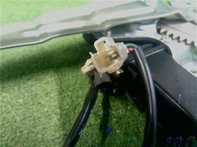 トヨタ・ハイラックスサーフ・KZN185W・右後・ドアレギュレータモーター