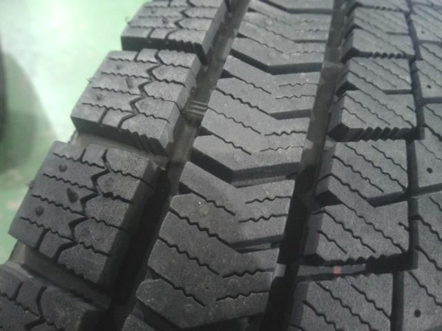 175/70R14・ブリヂストン・VRX2・スタッドレスタイヤ・4本セット