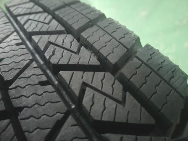 145/80R13・ダンロップ・WM03・スタッドレスタイヤ・4本セット