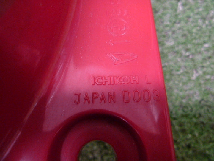 ダイハツ/ムーブラテ・L5#系/純正/リヤ左/コンビネーションランプ