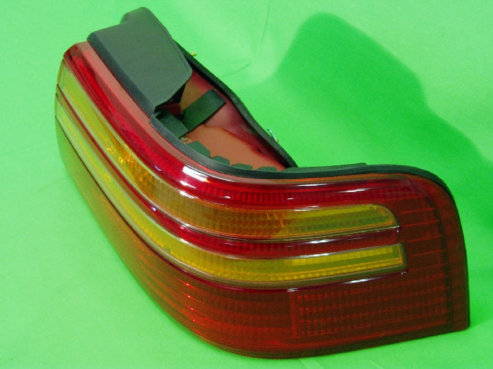 ホンダ/インスパイア/CC2/右テールランプ