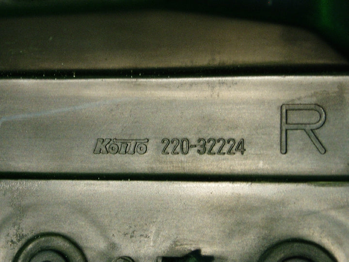 スズキ/エスクード/TA01W/右テールランプ