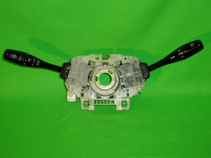 純正品番 MR329519