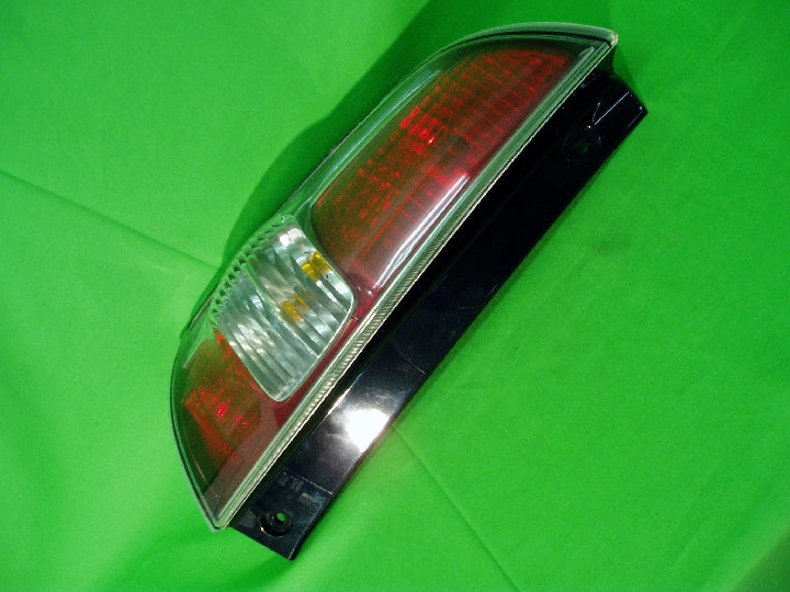 トヨタ/パッソ/KGC10/左テールランプ