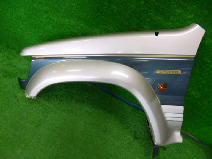純正品番 MB835525