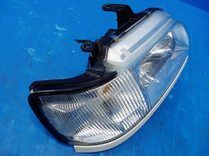 日産/キューブ/Z10/右ヘッドランプ