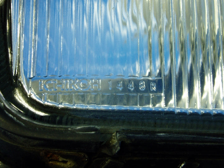 日産/シーマー/FGDY32/右ヘッドランプ