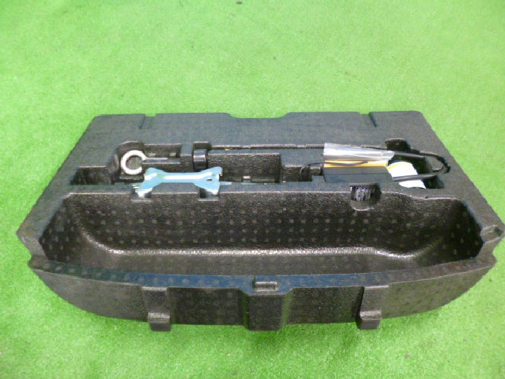 ホンダ/N-BOX/純正/車載工具