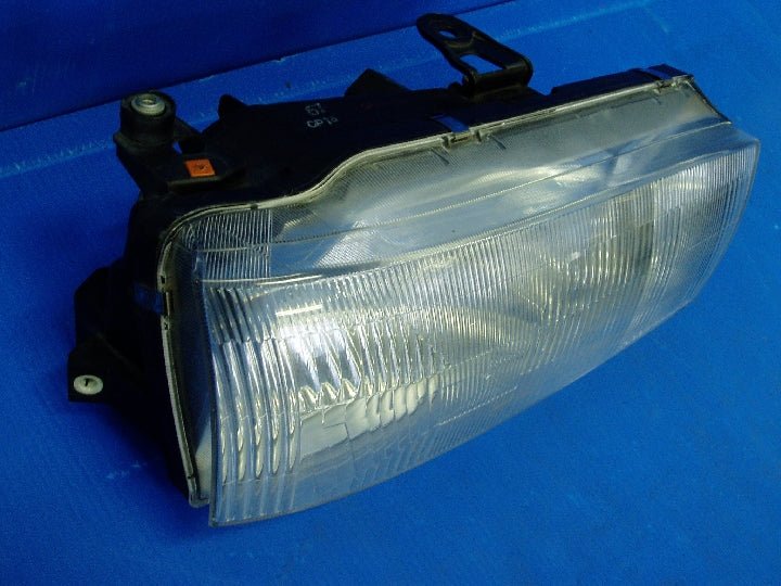 トヨタ/クレスタ/LX90/右ヘッドランプ