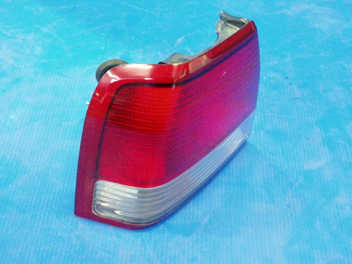 トヨタ/カムリ/SV40/左テールランプ