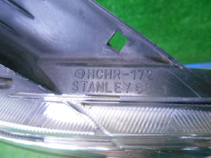 トヨタ/ZNE14G/ウィッシュ/純正/右ヘッドライト