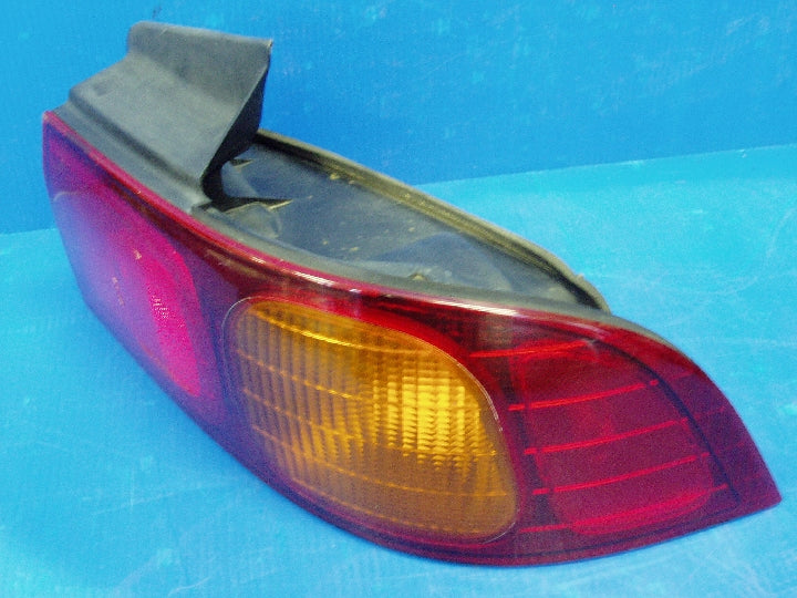 ホンダ/インテグラ/DB9/右テールランプ