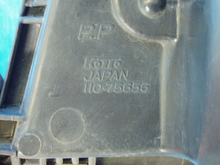 トヨタ/カリーナ/ST195/右ヘッドランプ