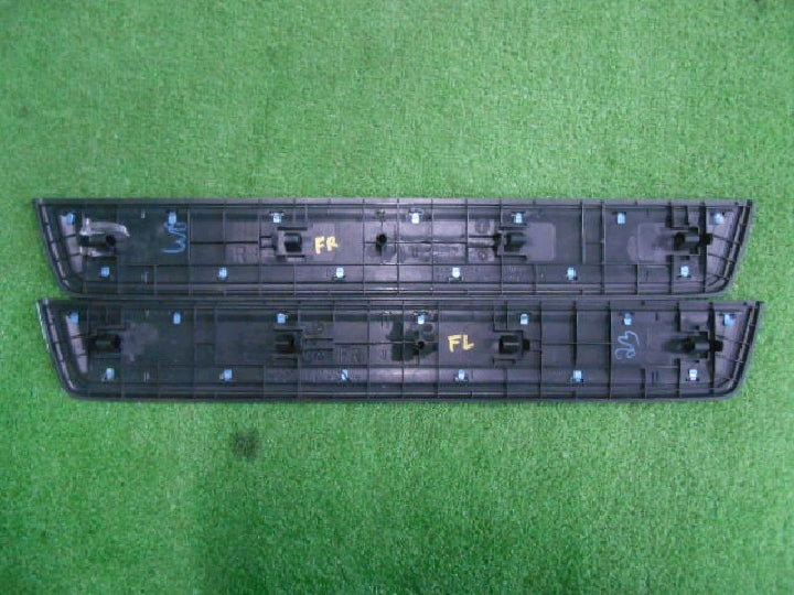 ホンダ/RB系/オデッセイ/純正/スカッフプレート/1台分