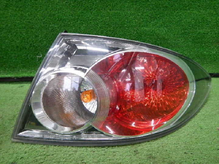 純正品番:G22G-51-150E リアコンビネーションランプ