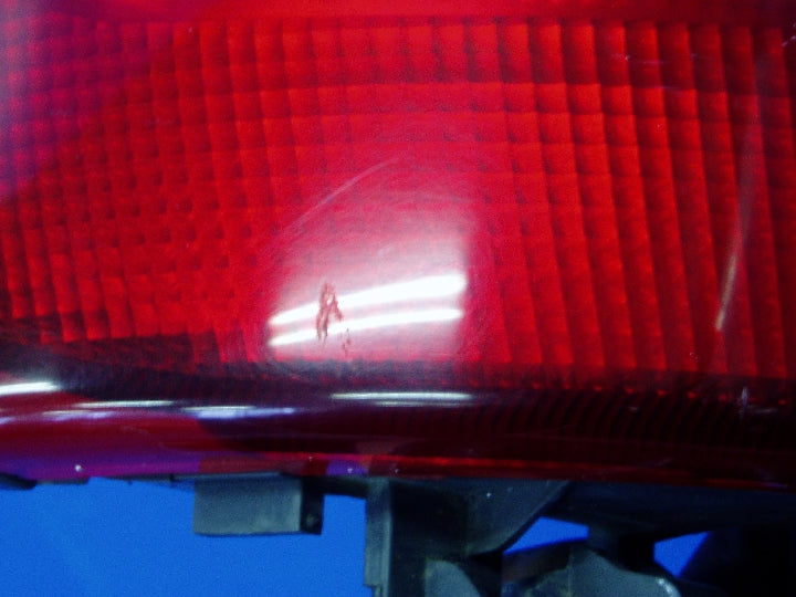 傷数ヶ所有ります