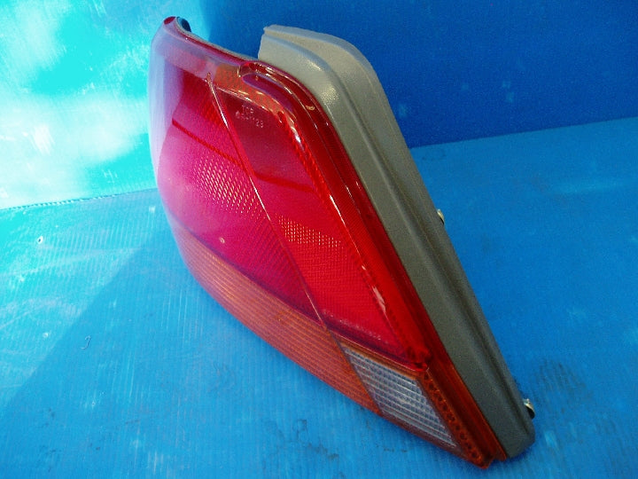 トヨタ/スプリンター/CE110/左テールランプ