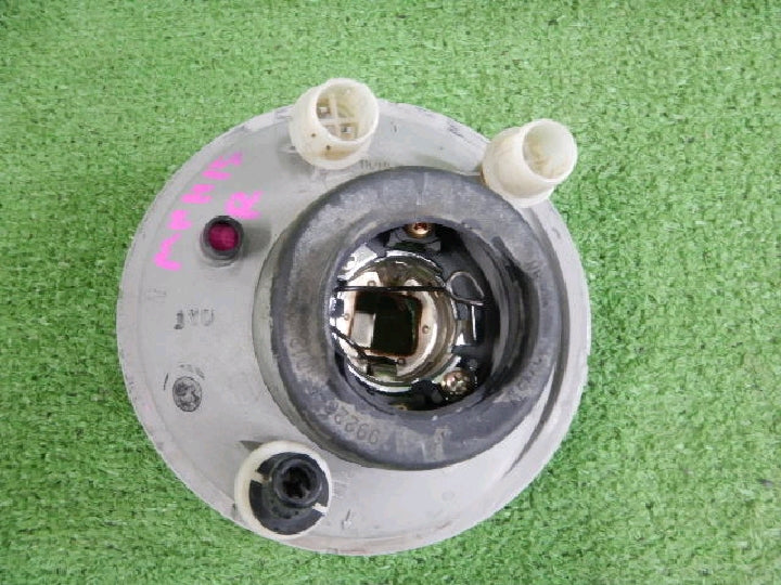 トヨタ/NH1#系/アルファード/純正/フロント右フォグランプ/丸型