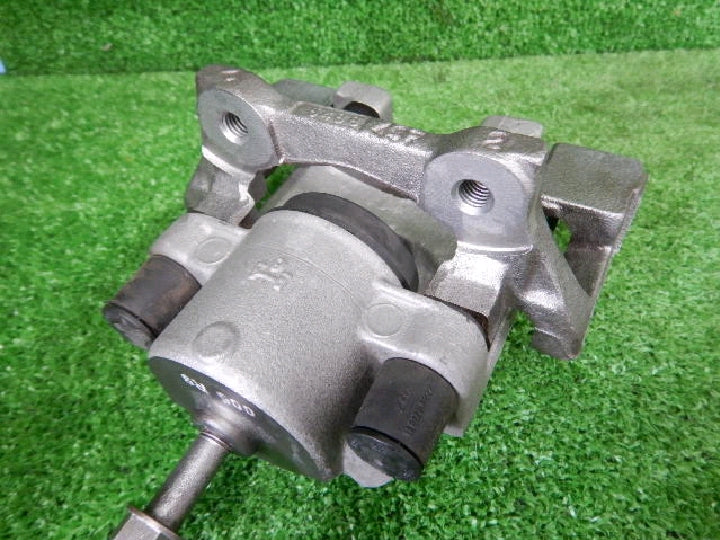 BMW/5シリーズ/セダン/純正/リア左キャリパー