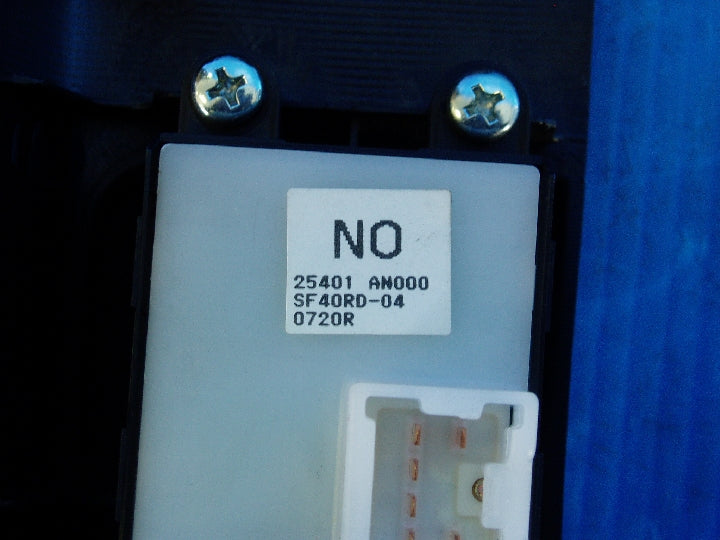 日産/キューブ/ANZ10/パワーウインドスイッチ