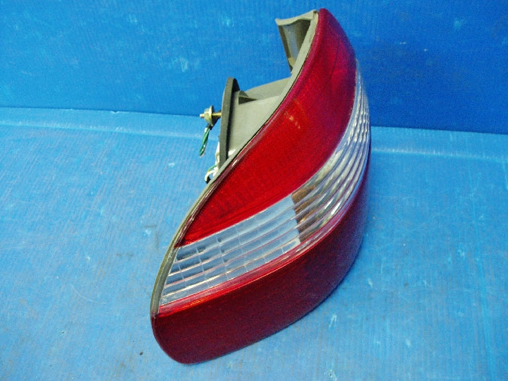 トヨタ/カローラ/AE114/左テールランプ
