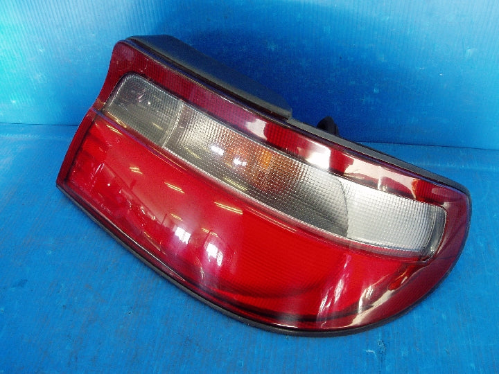 トヨタ/カリーナ/CT190/右テールランプ