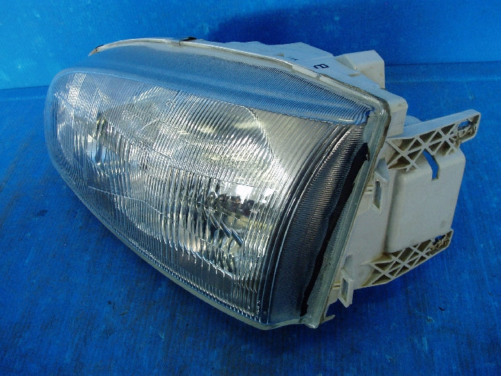 三菱/デリカスペースギア/PE8W/左ヘッドランプ