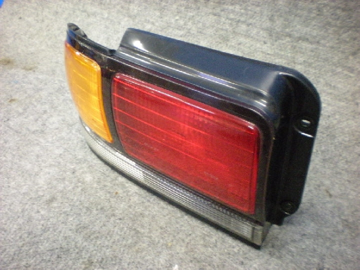 トヨタ/スプリンター/AE104/左テールランプ